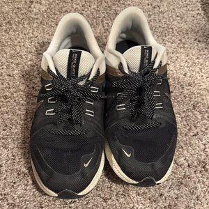 Nike Quest Black and Cream Athletic Shoes